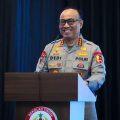 Wakapolri Komjen Dedi Prasetyo Raih Penghargaan Kepemimpinan Publik Dari Fakultas Hukum Universitas Brawijaya